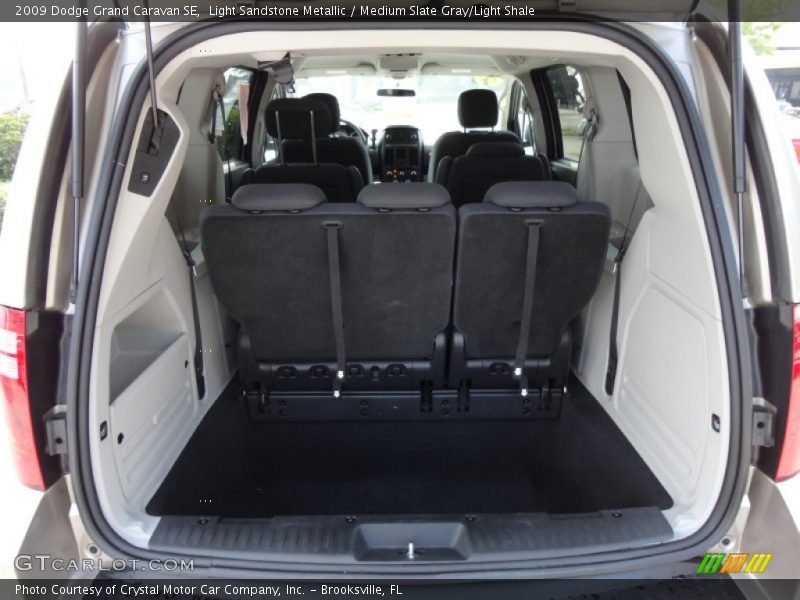Light Sandstone Metallic / Medium Slate Gray/Light Shale 2009 Dodge Grand Caravan SE