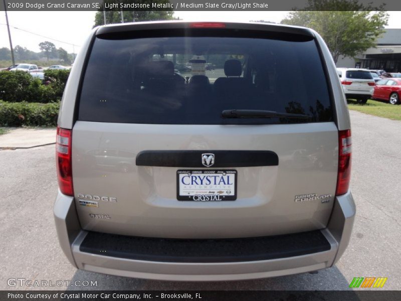 Light Sandstone Metallic / Medium Slate Gray/Light Shale 2009 Dodge Grand Caravan SE