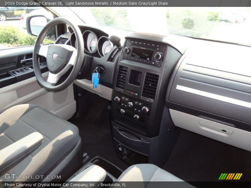 Light Sandstone Metallic / Medium Slate Gray/Light Shale 2009 Dodge Grand Caravan SE