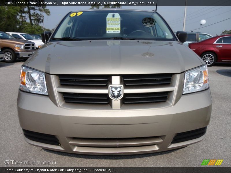 Light Sandstone Metallic / Medium Slate Gray/Light Shale 2009 Dodge Grand Caravan SE