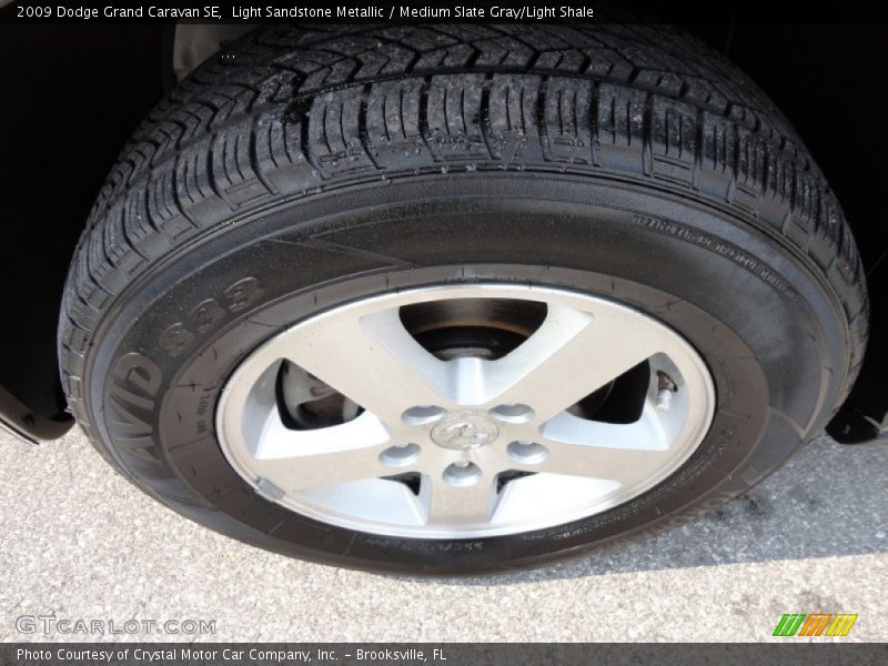 Light Sandstone Metallic / Medium Slate Gray/Light Shale 2009 Dodge Grand Caravan SE