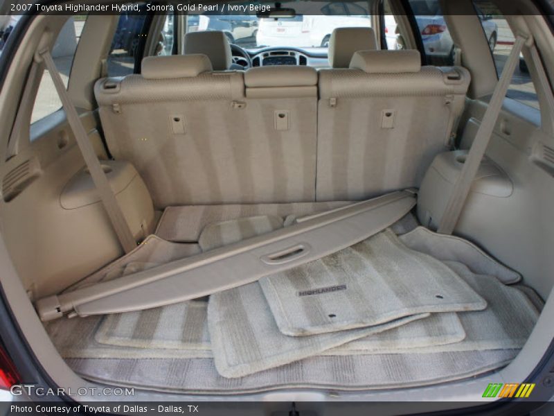  2007 Highlander Hybrid Trunk