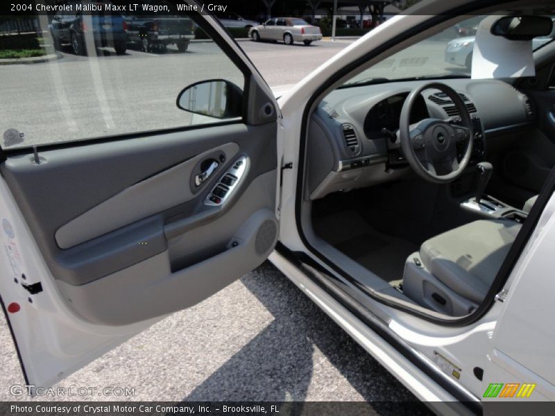 White / Gray 2004 Chevrolet Malibu Maxx LT Wagon
