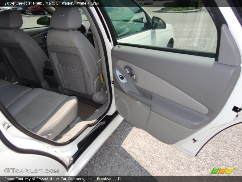 White / Gray 2004 Chevrolet Malibu Maxx LT Wagon