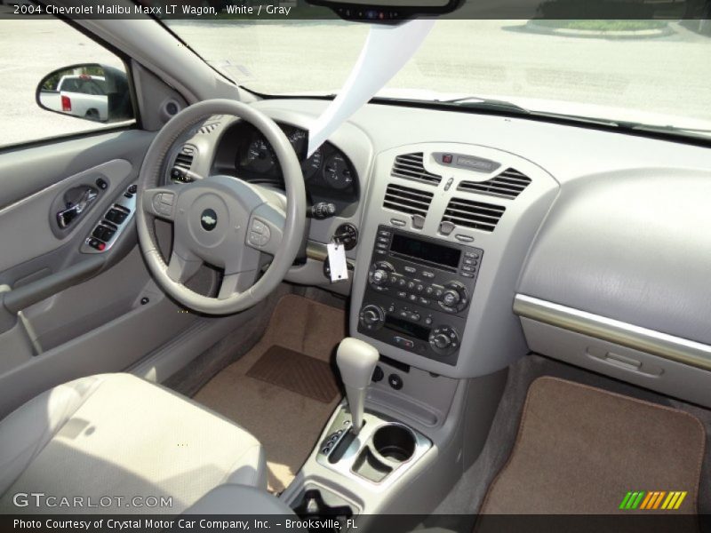 Dashboard of 2004 Malibu Maxx LT Wagon