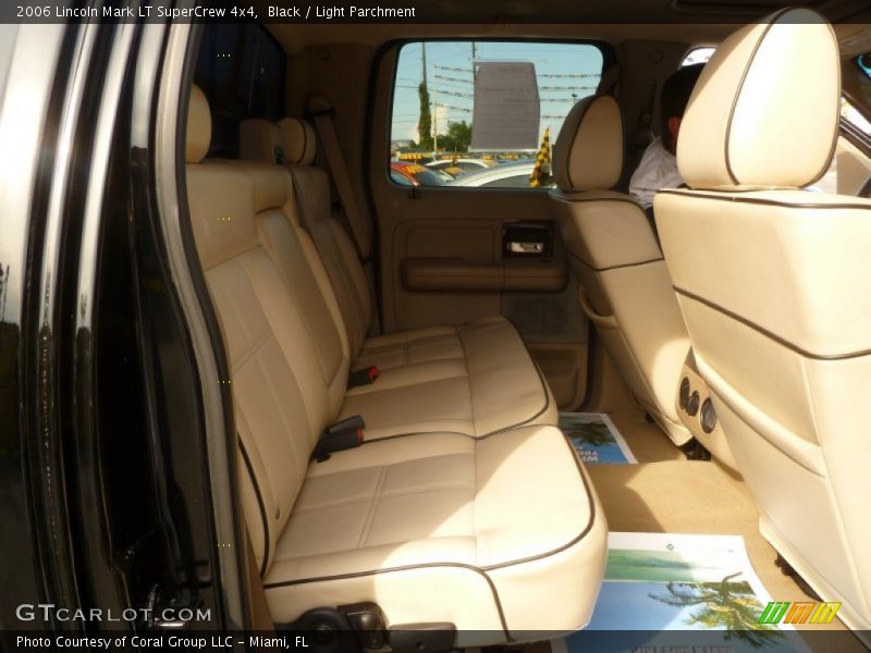 Black / Light Parchment 2006 Lincoln Mark LT SuperCrew 4x4
