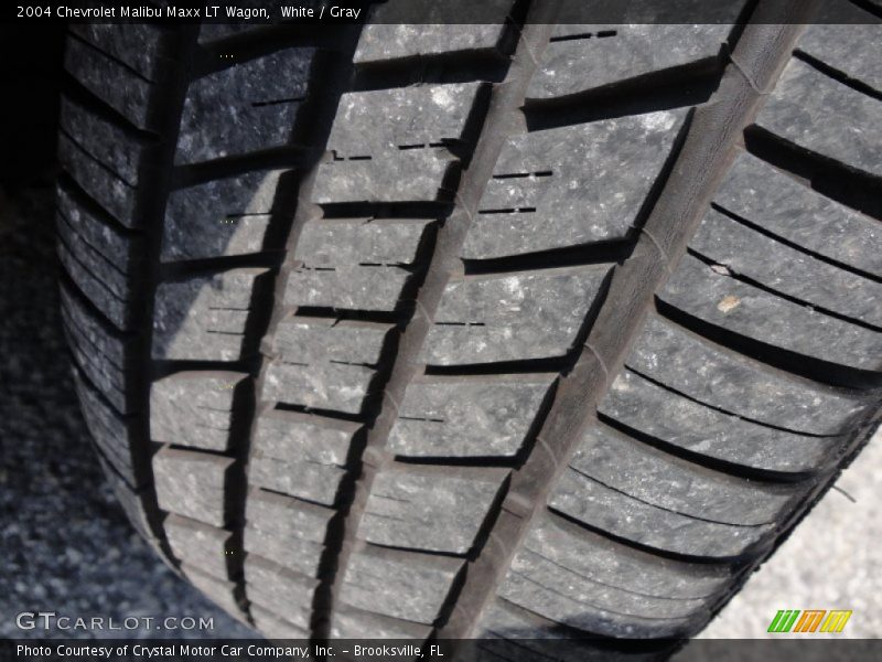 White / Gray 2004 Chevrolet Malibu Maxx LT Wagon