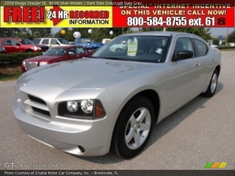 Bright Silver Metallic / Dark Slate Gray/Light Slate Gray 2009 Dodge Charger SE