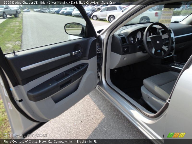 Bright Silver Metallic / Dark Slate Gray/Light Slate Gray 2009 Dodge Charger SE