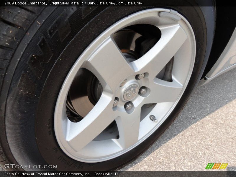 Bright Silver Metallic / Dark Slate Gray/Light Slate Gray 2009 Dodge Charger SE