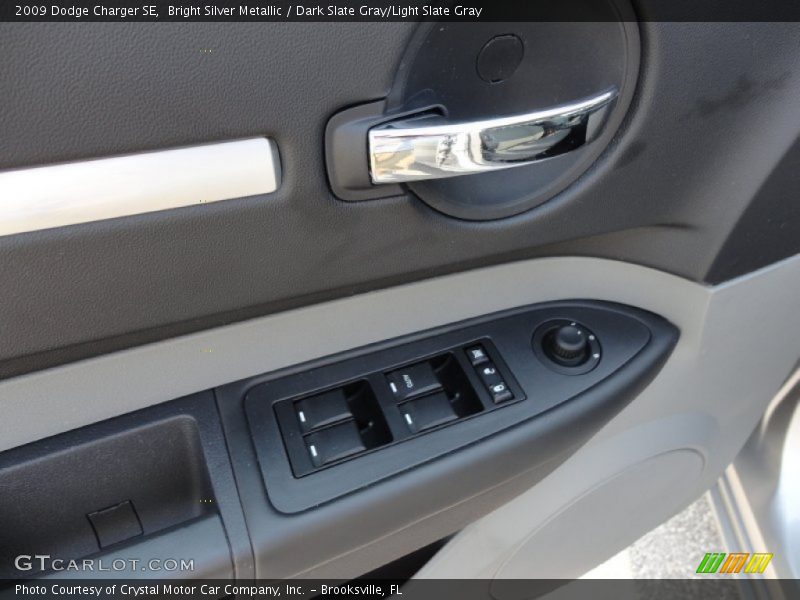 Bright Silver Metallic / Dark Slate Gray/Light Slate Gray 2009 Dodge Charger SE
