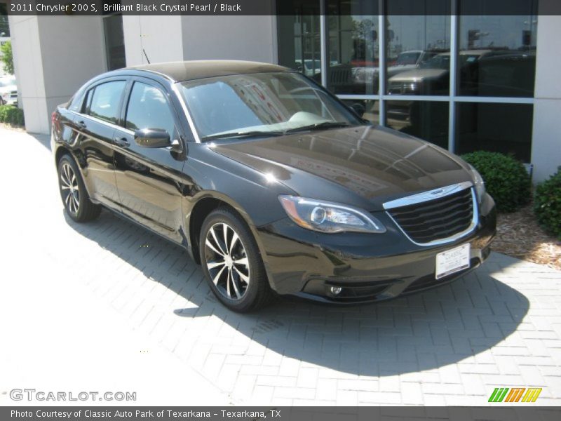 Brilliant Black Crystal Pearl / Black 2011 Chrysler 200 S