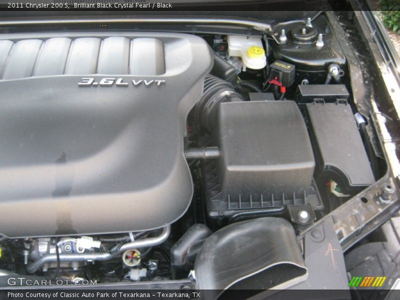  2011 200 S Engine - 3.6 Liter DOHC 24-Valve VVT Pentastar V6