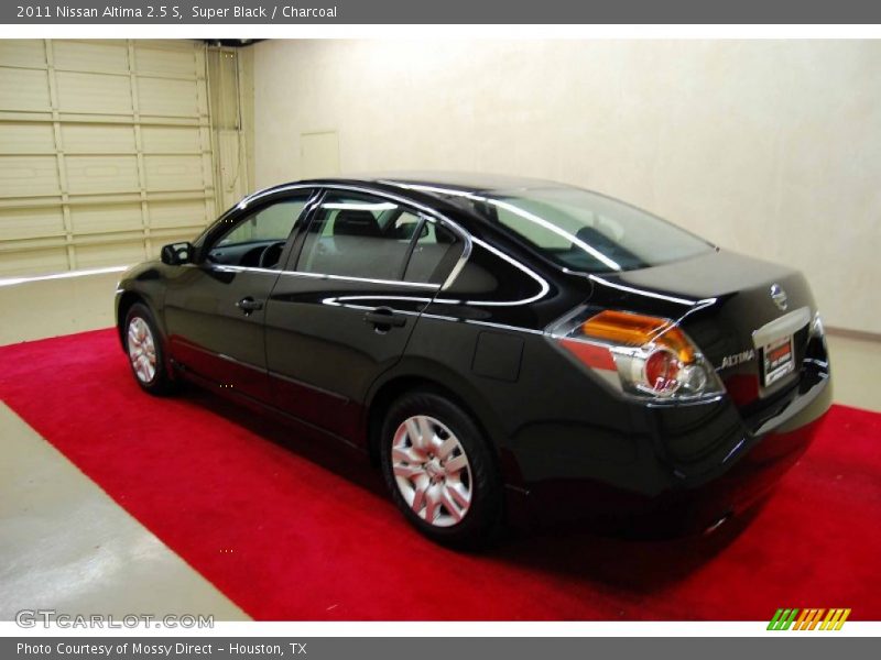 Super Black / Charcoal 2011 Nissan Altima 2.5 S
