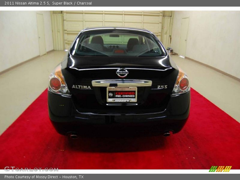 Super Black / Charcoal 2011 Nissan Altima 2.5 S