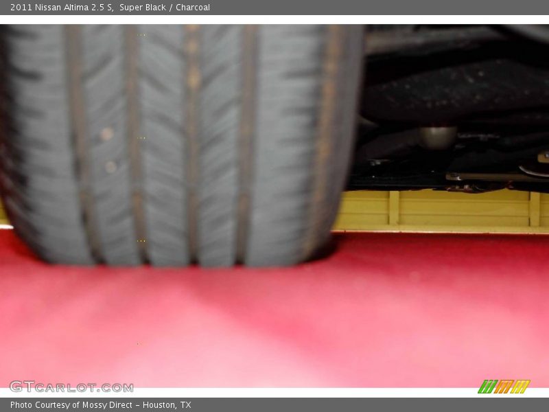 Super Black / Charcoal 2011 Nissan Altima 2.5 S