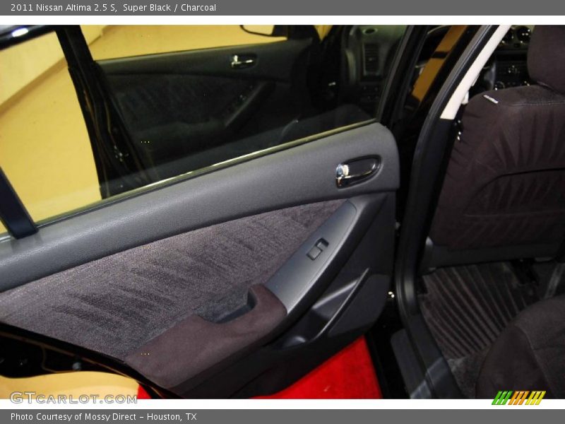 Super Black / Charcoal 2011 Nissan Altima 2.5 S