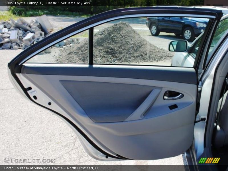 Classic Silver Metallic / Ash 2009 Toyota Camry LE