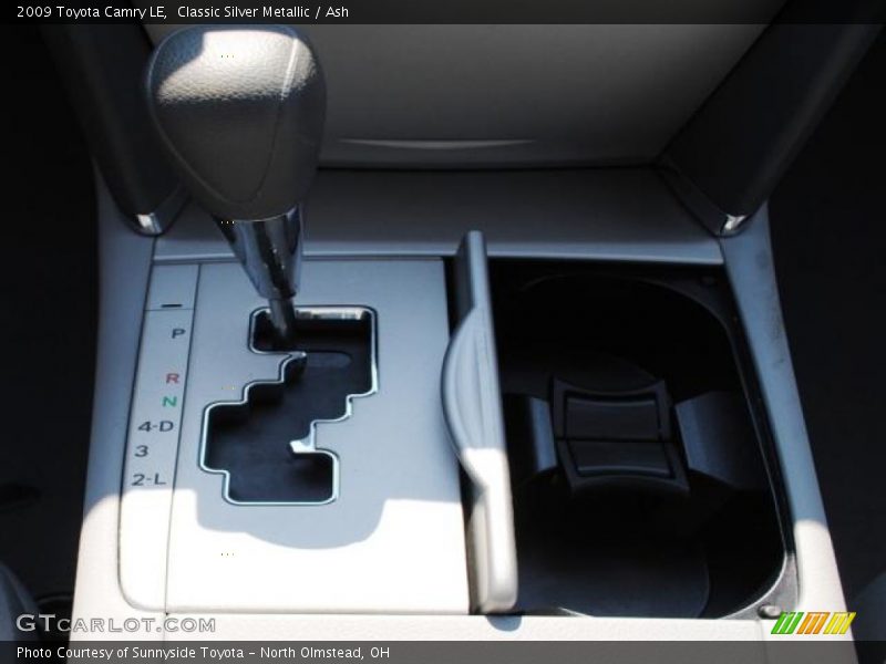 Classic Silver Metallic / Ash 2009 Toyota Camry LE
