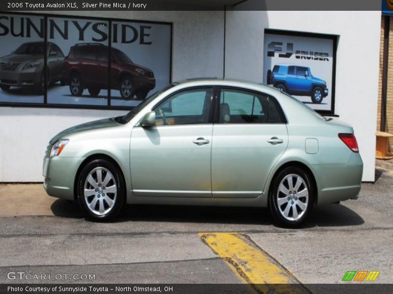 Silver Pine Mica / Ivory 2006 Toyota Avalon XLS