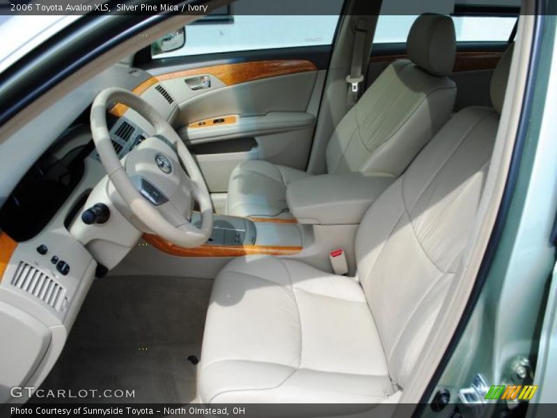 Silver Pine Mica / Ivory 2006 Toyota Avalon XLS