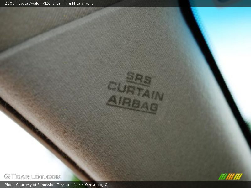 Silver Pine Mica / Ivory 2006 Toyota Avalon XLS