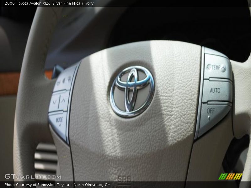 Silver Pine Mica / Ivory 2006 Toyota Avalon XLS