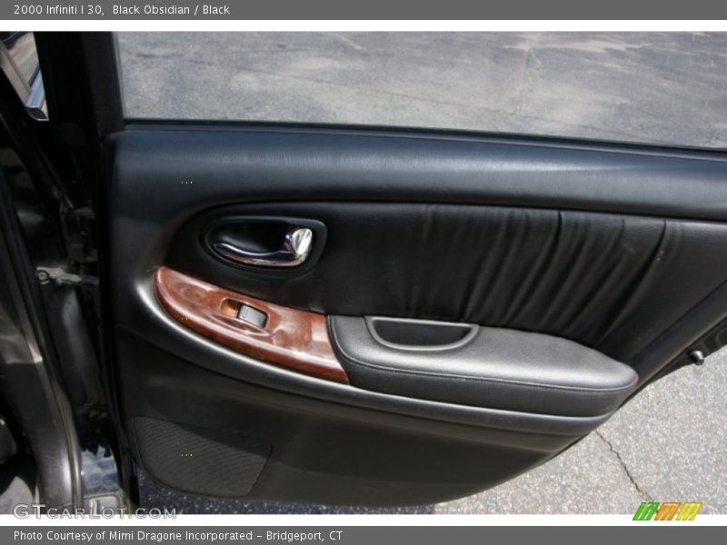 Black Obsidian / Black 2000 Infiniti I 30