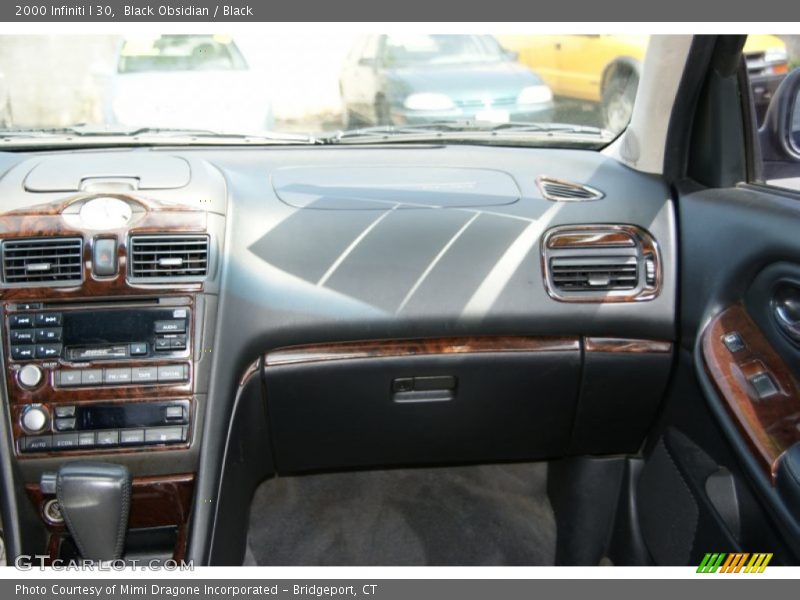 Black Obsidian / Black 2000 Infiniti I 30