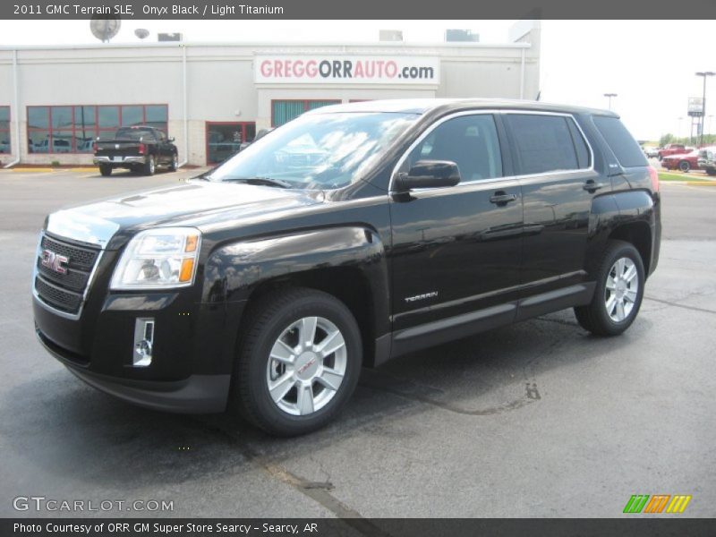 Onyx Black / Light Titanium 2011 GMC Terrain SLE