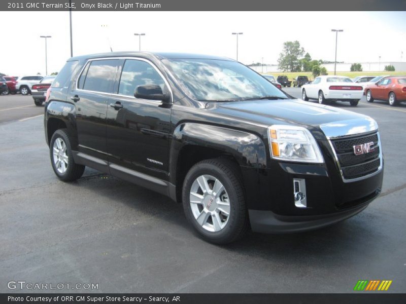 Onyx Black / Light Titanium 2011 GMC Terrain SLE