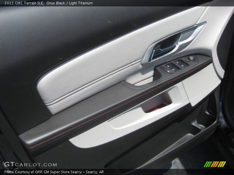 Onyx Black / Light Titanium 2011 GMC Terrain SLE