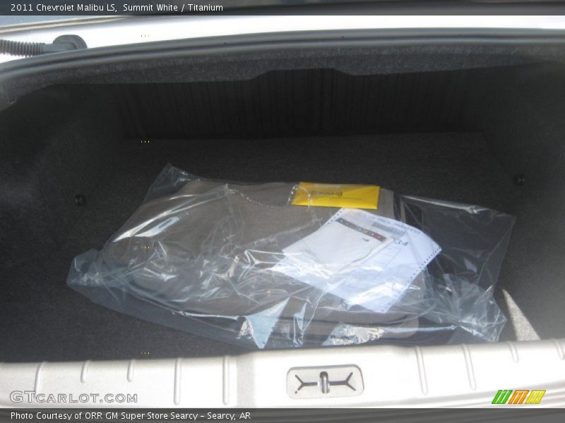 Summit White / Titanium 2011 Chevrolet Malibu LS