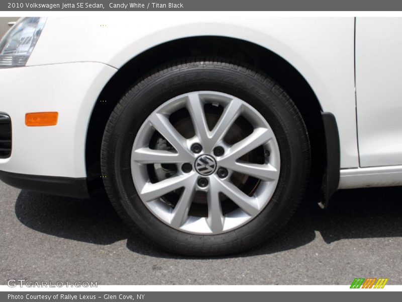 Candy White / Titan Black 2010 Volkswagen Jetta SE Sedan