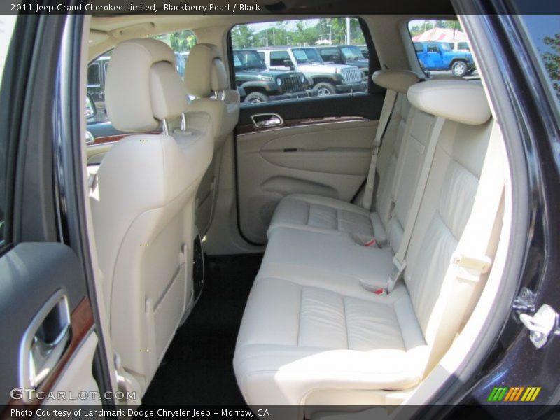  2011 Grand Cherokee Limited Black Interior