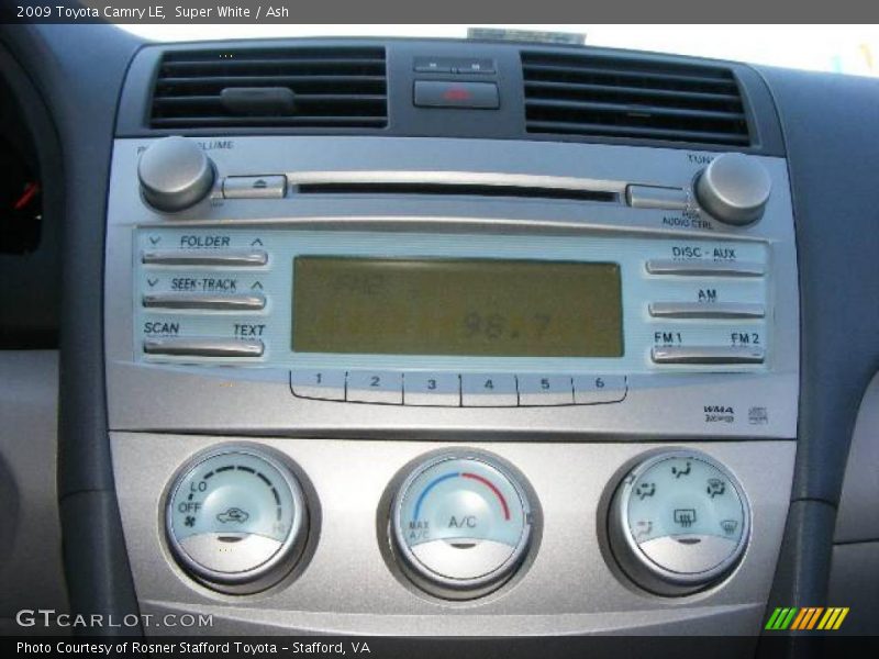 Super White / Ash 2009 Toyota Camry LE