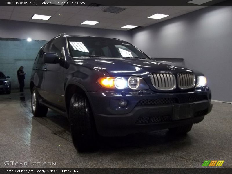 Toledo Blue Metallic / Grey 2004 BMW X5 4.4i