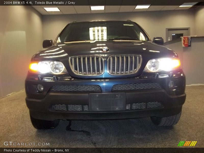 Toledo Blue Metallic / Grey 2004 BMW X5 4.4i