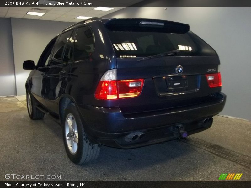 Toledo Blue Metallic / Grey 2004 BMW X5 4.4i