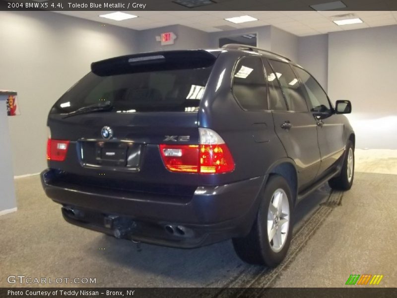 Toledo Blue Metallic / Grey 2004 BMW X5 4.4i