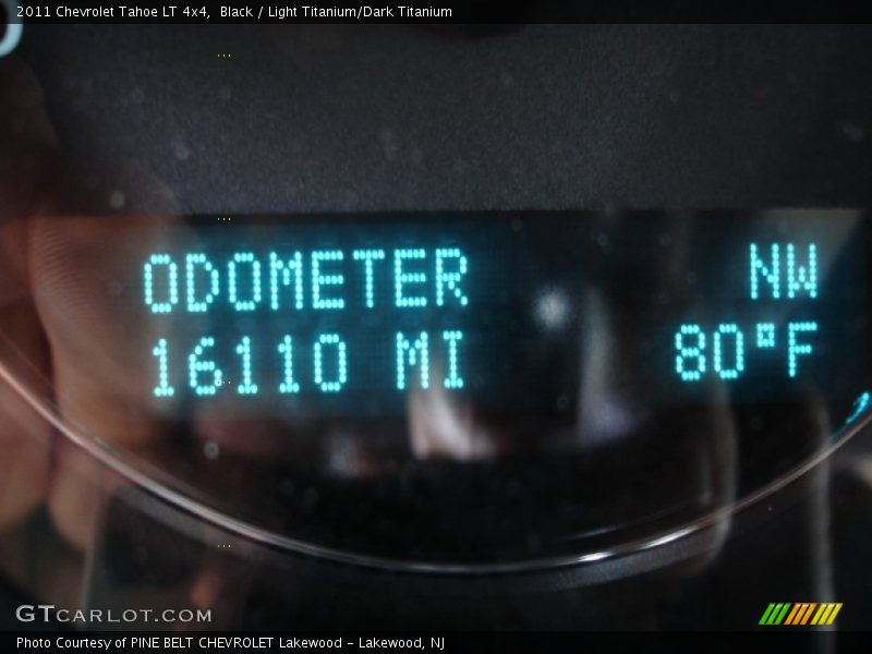 Black / Light Titanium/Dark Titanium 2011 Chevrolet Tahoe LT 4x4