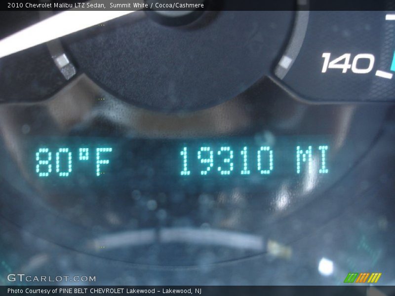 Summit White / Cocoa/Cashmere 2010 Chevrolet Malibu LTZ Sedan