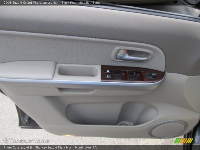 Door Panel of 2008 Grand Vitara Luxury 4x4