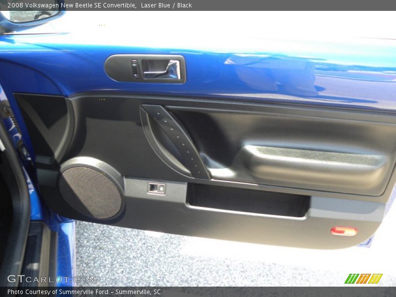 Door Panel of 2008 New Beetle SE Convertible