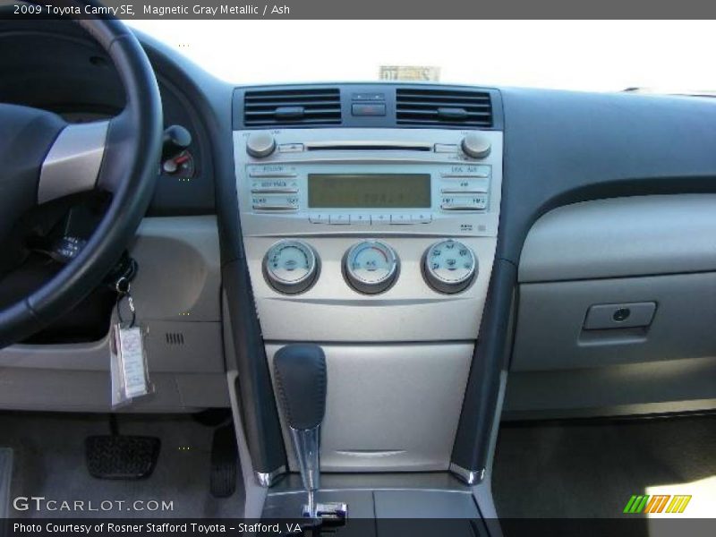 Magnetic Gray Metallic / Ash 2009 Toyota Camry SE