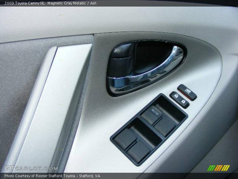 Magnetic Gray Metallic / Ash 2009 Toyota Camry SE