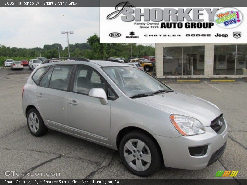 Bright Silver / Gray 2009 Kia Rondo LX