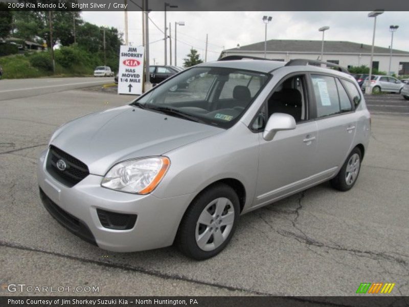 Bright Silver / Gray 2009 Kia Rondo LX