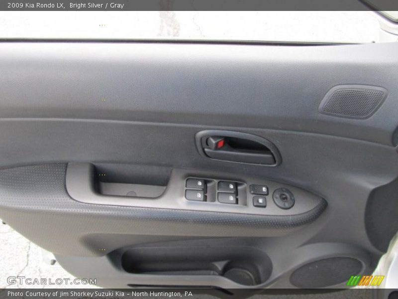 Bright Silver / Gray 2009 Kia Rondo LX