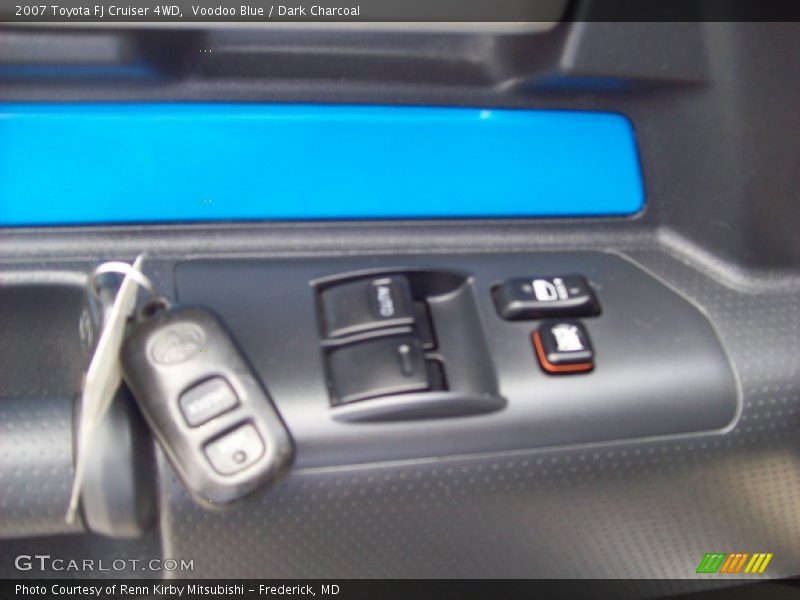 Voodoo Blue / Dark Charcoal 2007 Toyota FJ Cruiser 4WD